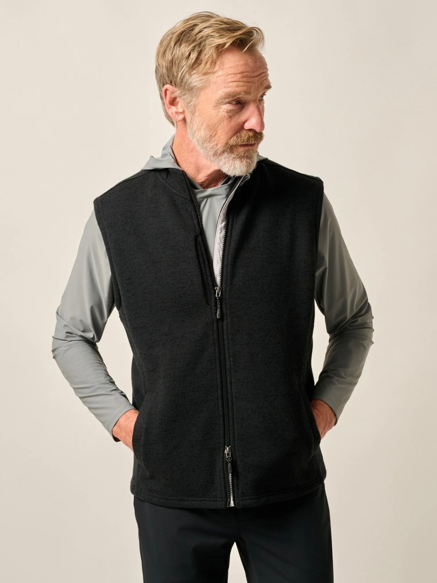 Black - Denalis Vest