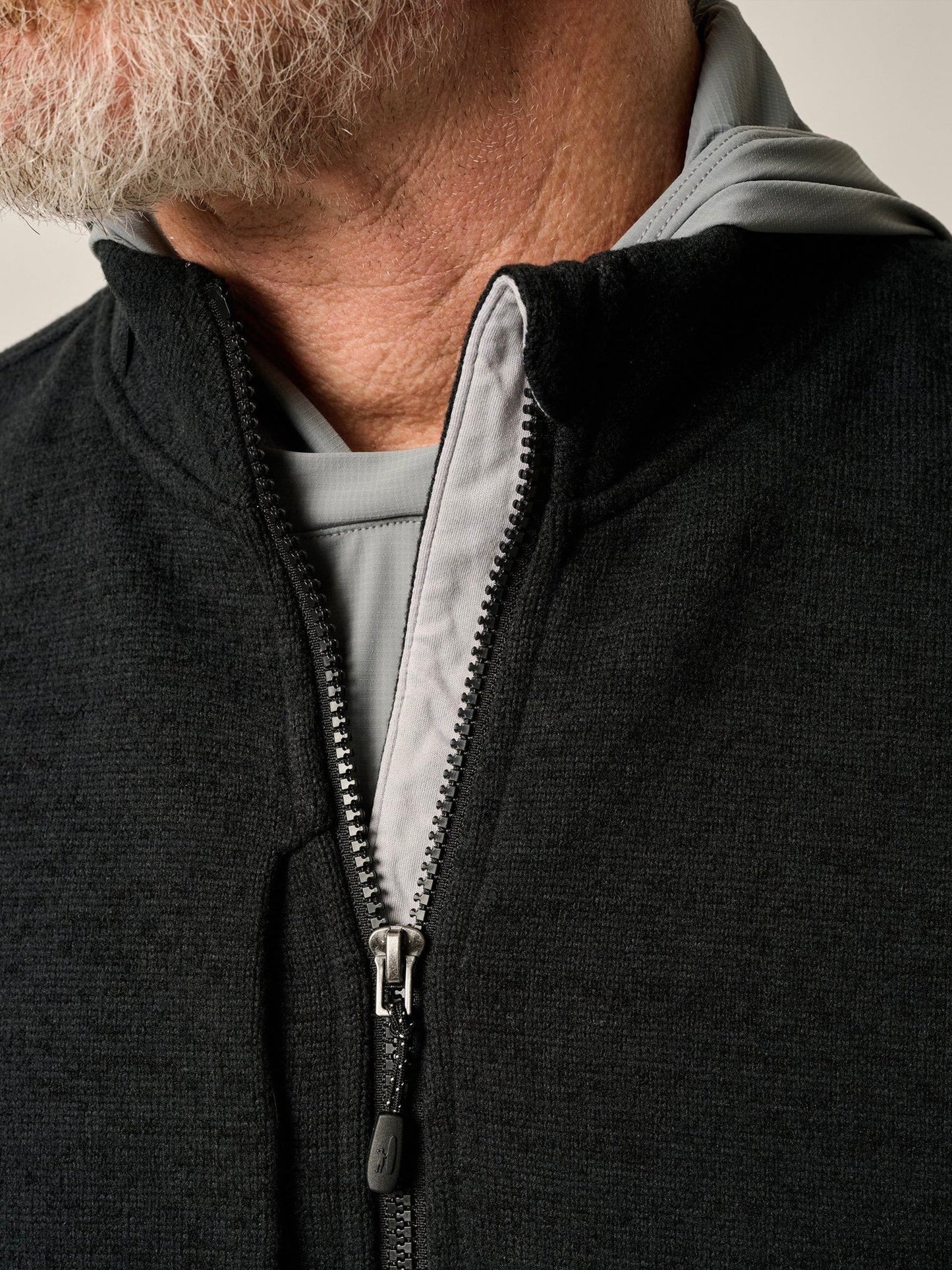 Black - Denalis Vest